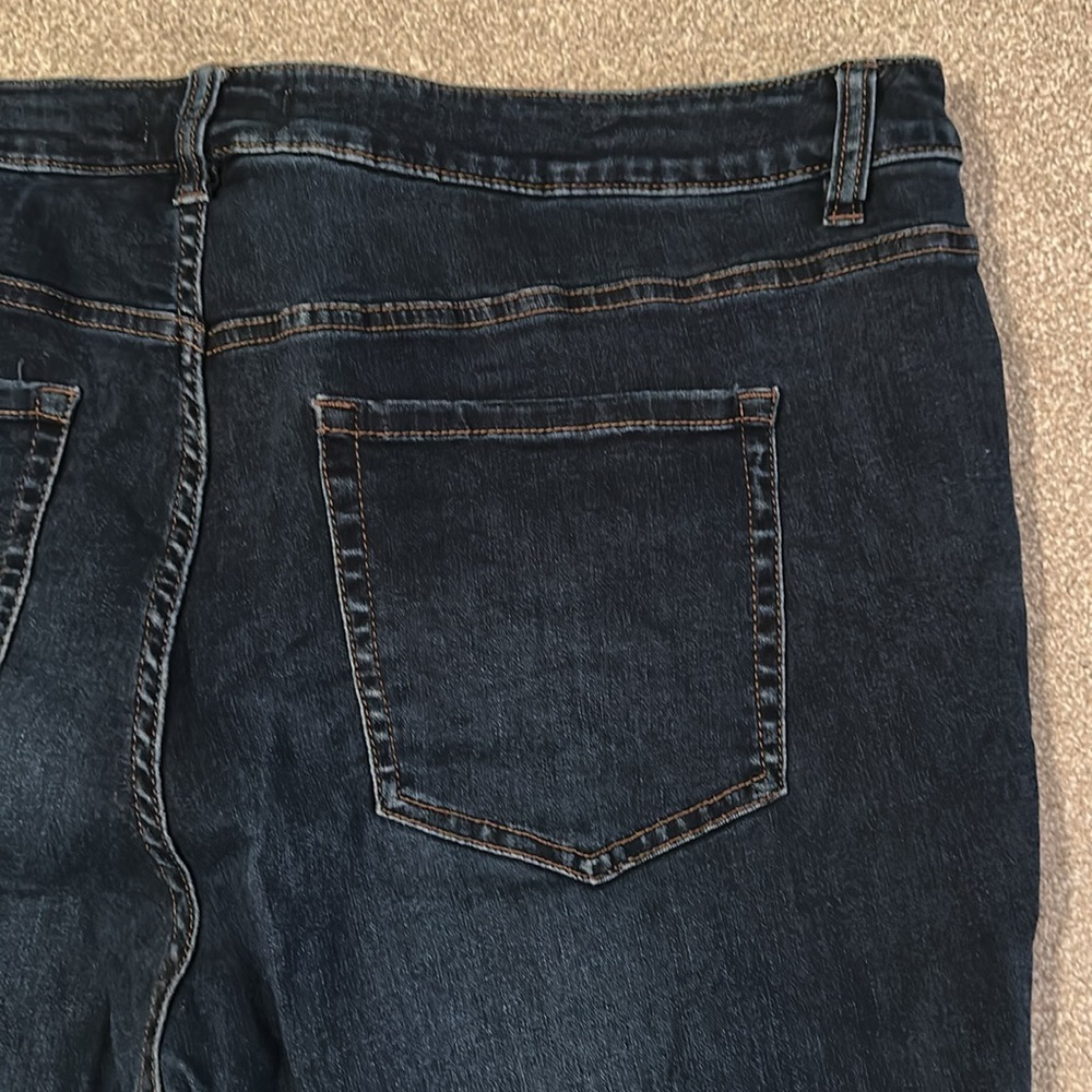 Lane Bryant Mid-Rise Boot Cut Jeans, size 24S, EUC - Picture 8 of 8